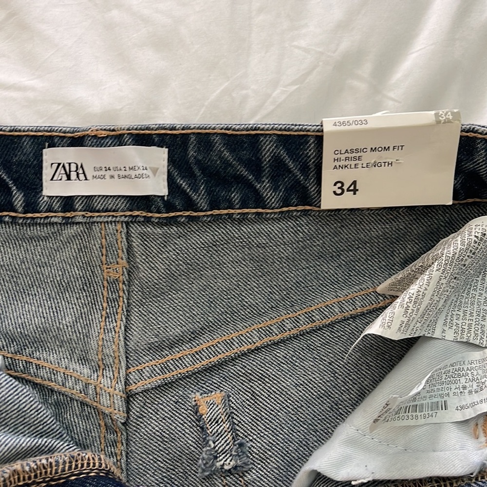 Zara High Rise Ripped Mom Jeans - Picture 3 of 5